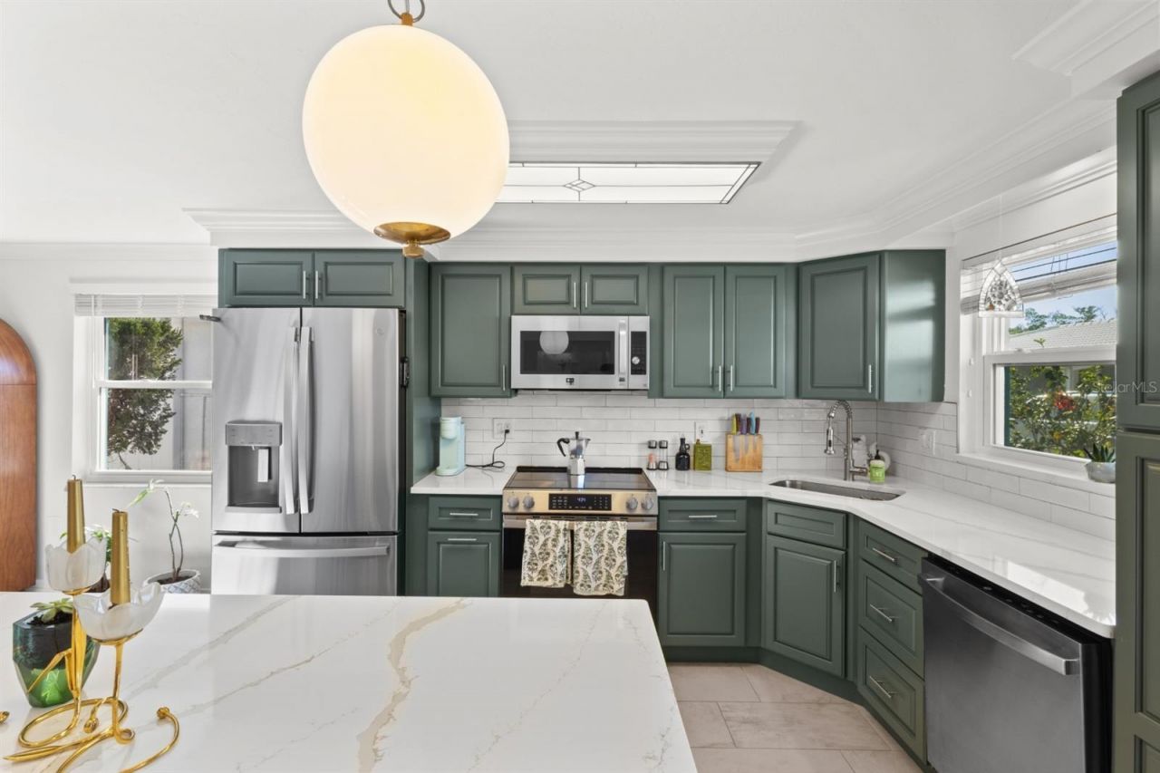 604 Spanish Drive N, Longboat Key, FL 34228 Photo