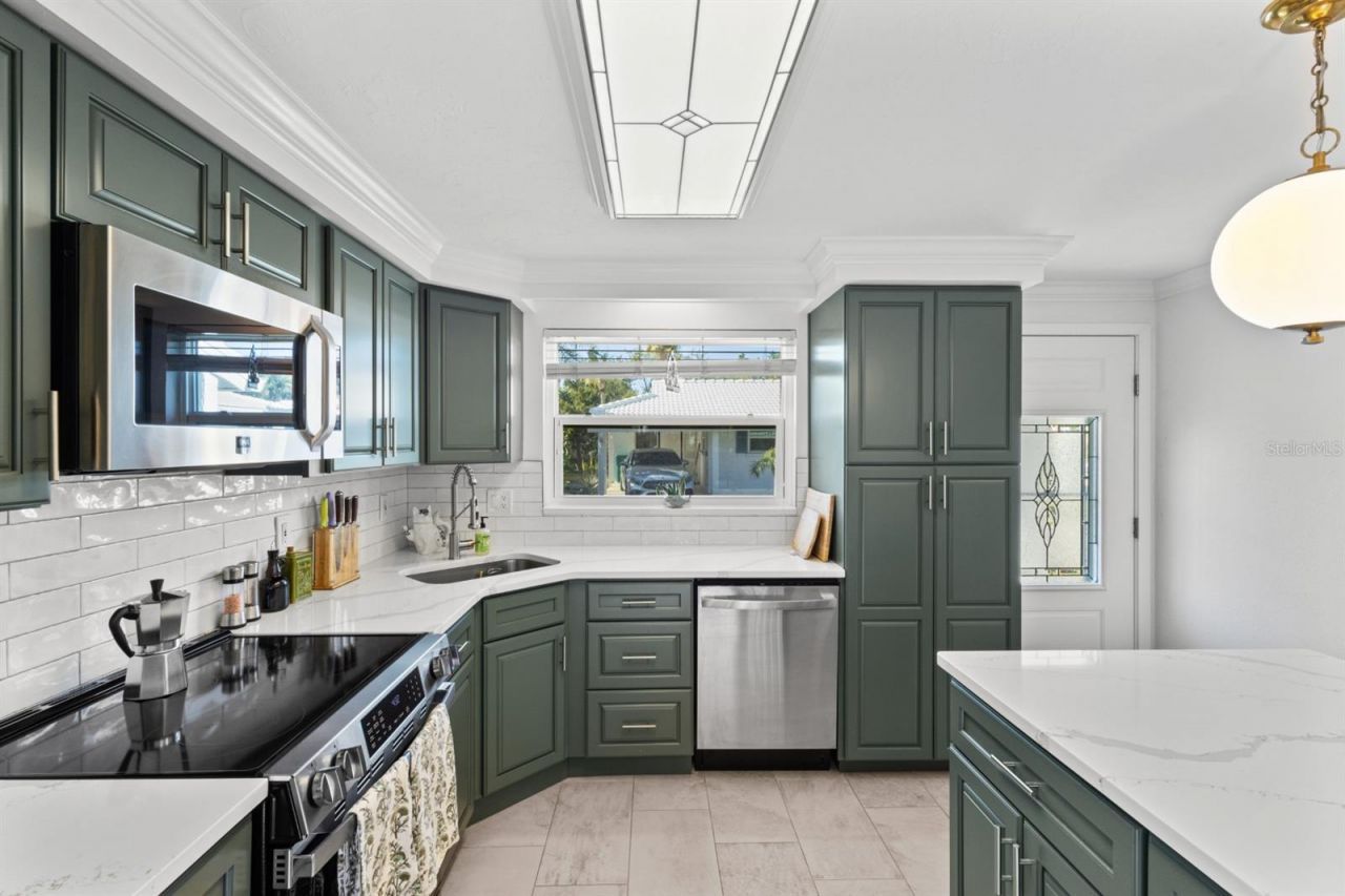 604 Spanish Drive N, Longboat Key, FL 34228 Photo