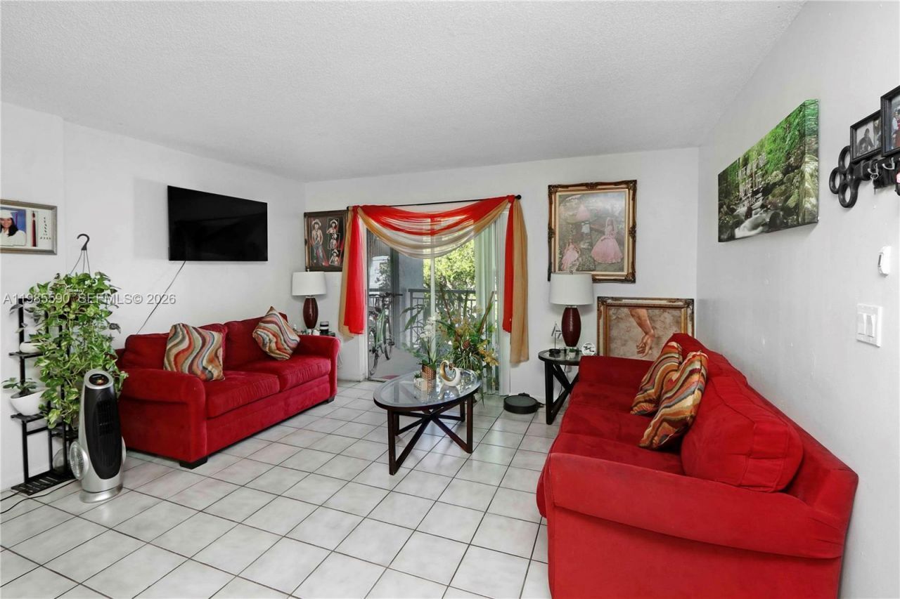 8640 SW 212th St , Unit 303, Cutler Bay, FL 33189 Photo