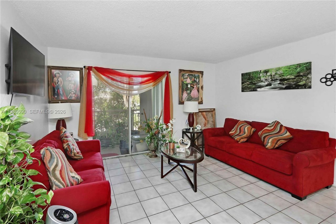 8640 SW 212th St , Unit 303, Cutler Bay, FL 33189 Photo