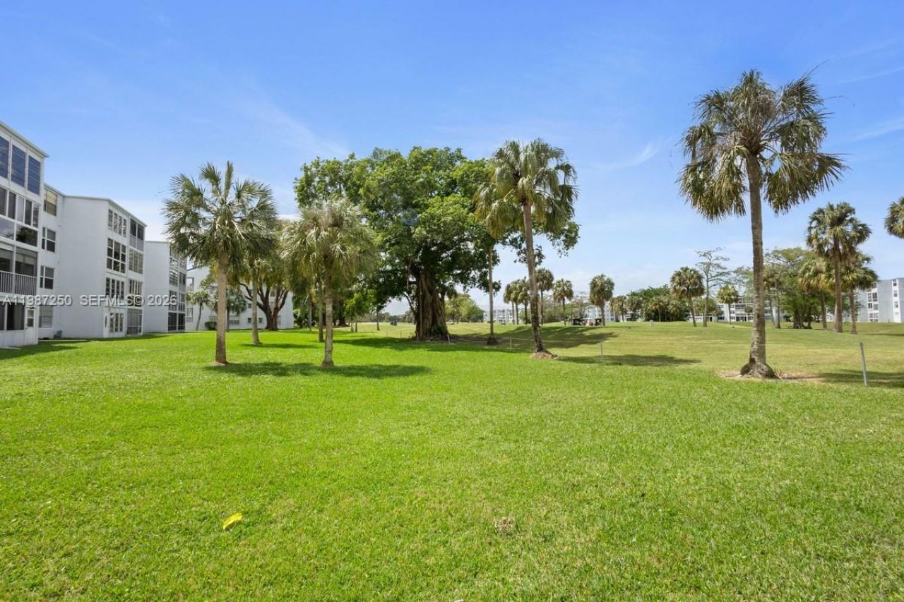 7664 NW 18th St , Unit 306, Margate, FL 33063 Photo