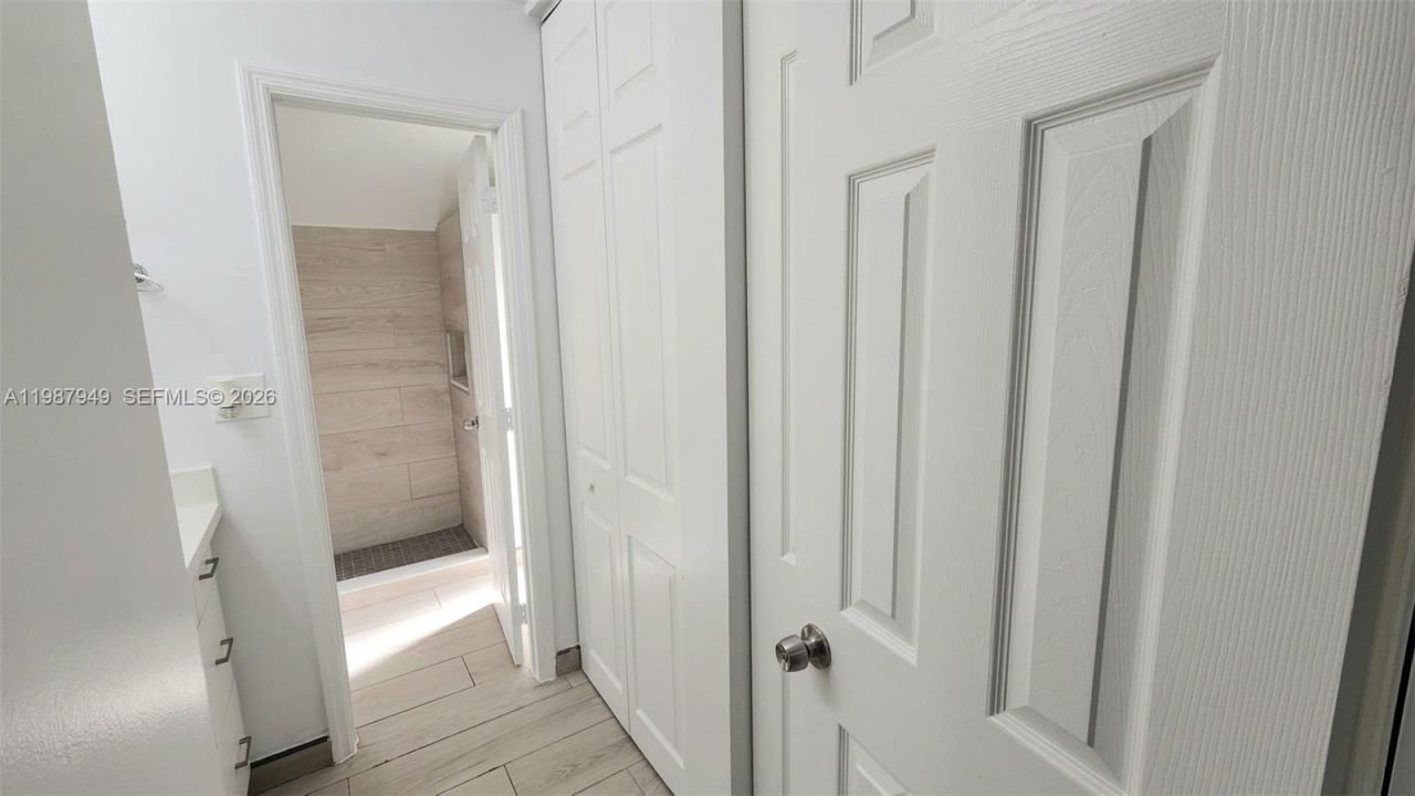 841 NW 81st Ave , Unit 8, Plantation, FL 33324 Photo