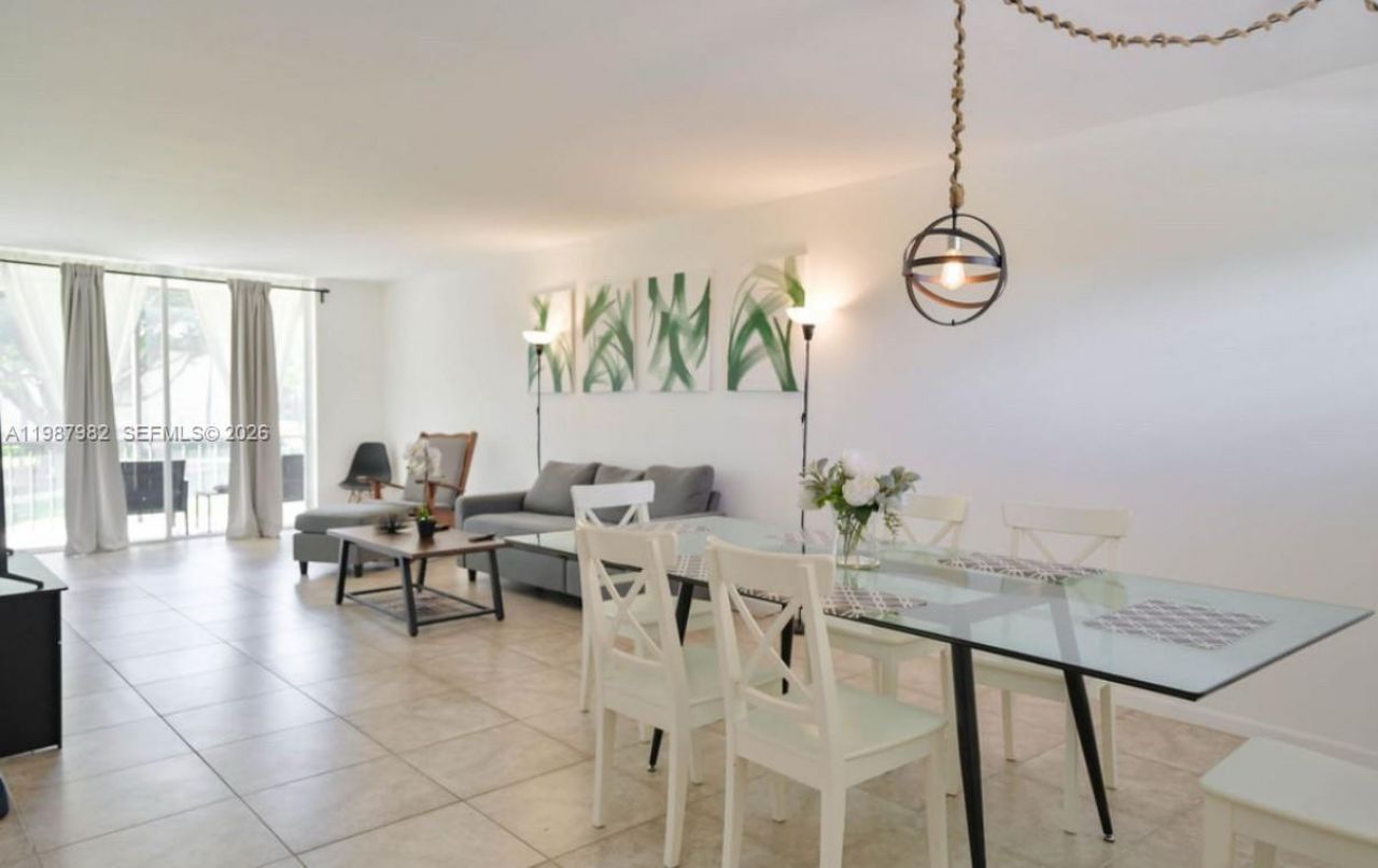 8901 S Hollybrook Blvd , Unit 206, Hollywood, FL 33025 Photo