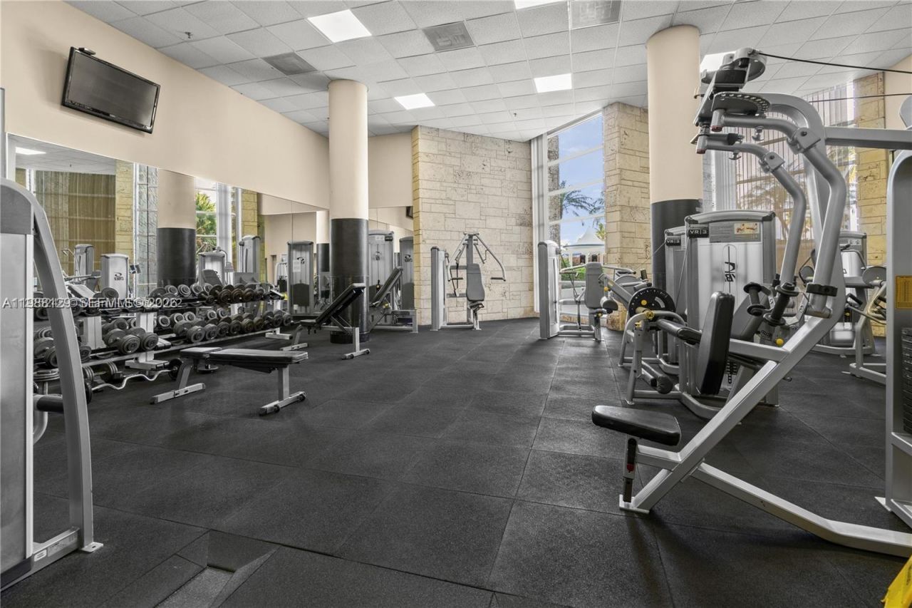 5161 Collins Ave, Unit 1506, Miami Beach, FL 33140 Photo