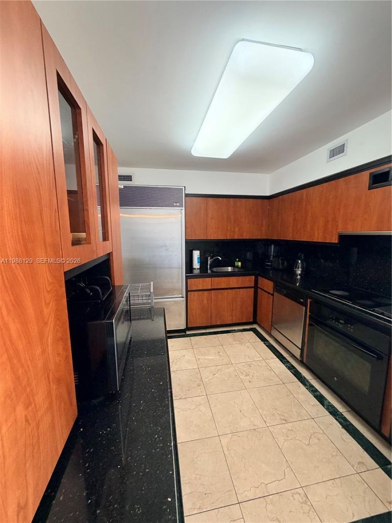 5161 Collins Ave, Unit 1506, Miami Beach, FL 33140 Photo