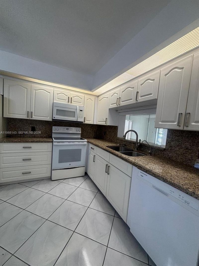 12600 SW 5th Ct , Unit 208L, Pembroke Pines, FL 33027 Photo