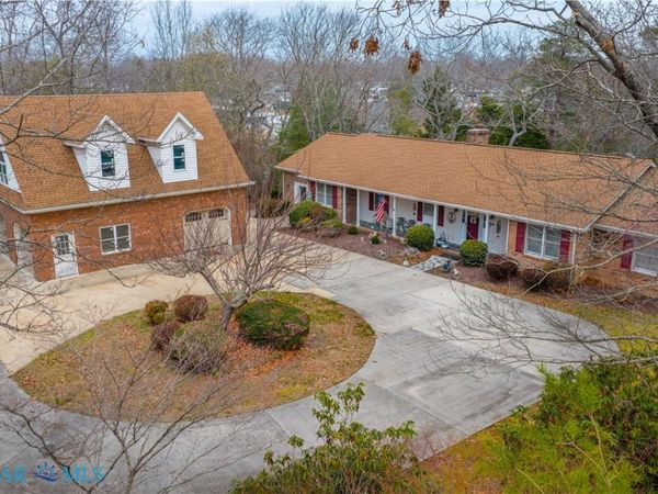 474 Mallard Drive , Hardyville, VA 23070