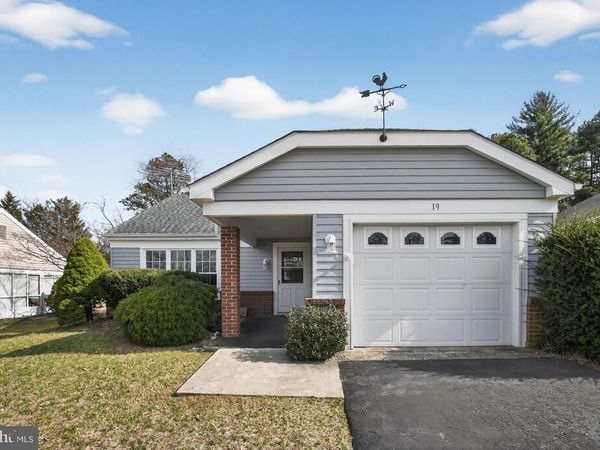 19 STAMFORD PLACE, SOUTHAMPTON, NJ 08088