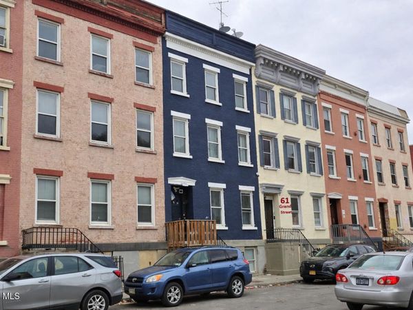 61 Grand Street, Albany, NY 12207