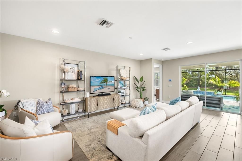 14546 Tropical Dr, Naples, FL 34114 Photo