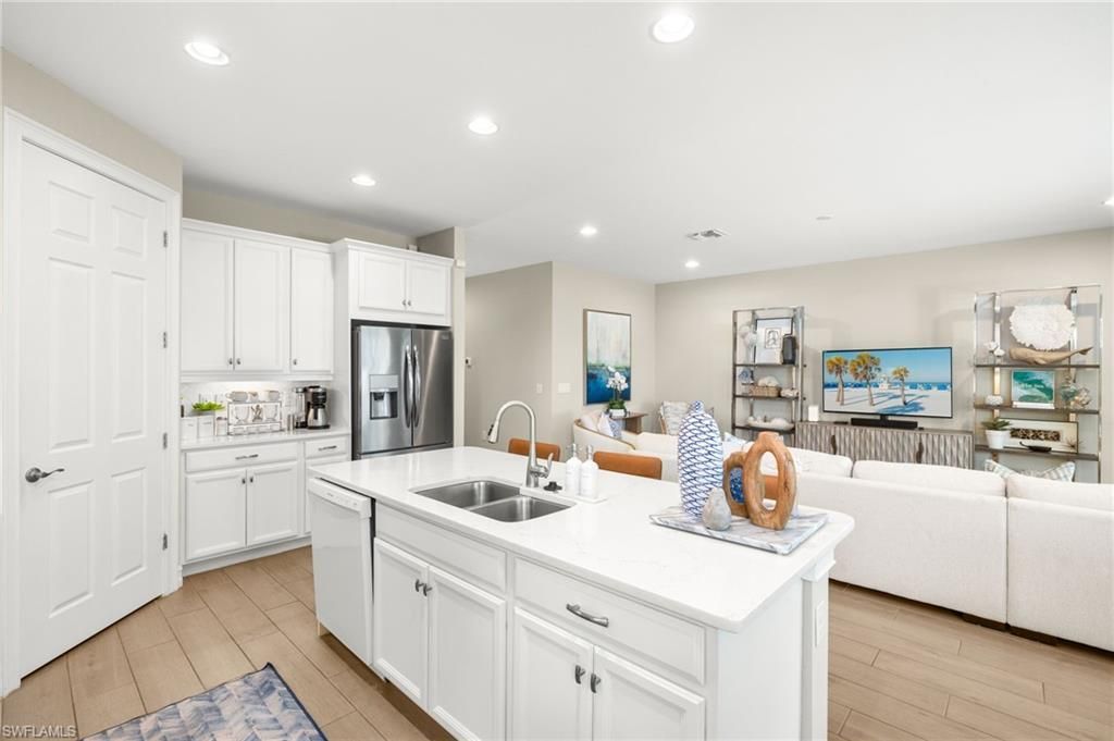 14546 Tropical Dr, Naples, FL 34114 Photo