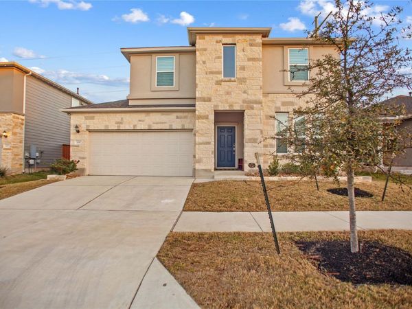 109 Adeline RD , Hutto, TX 78634