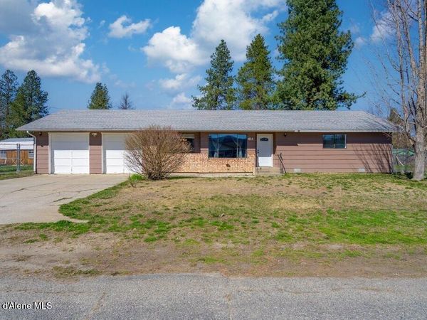 411 Jones AVE, Priest River, ID 83856
