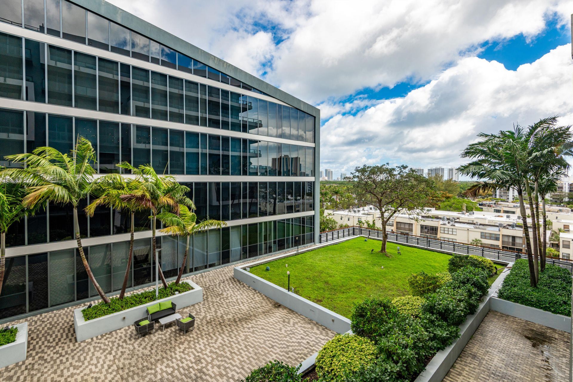 2960 NE 207th Street, Unit 708, Aventura, FL 33180 Photo