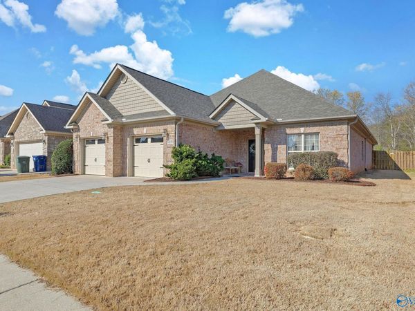 6606 Lizzie Lane SE, Owens Cross Roads, AL 35763