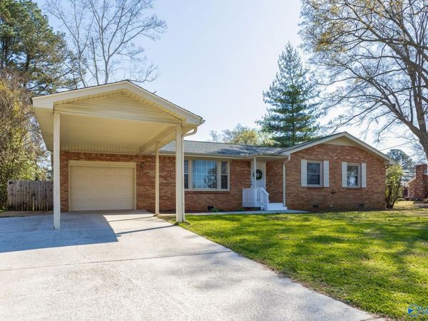 7717 Saxon Drive SW, Huntsville, AL 35802