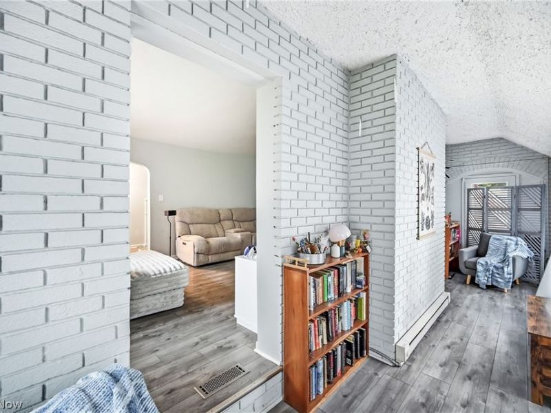 1724 Chestnut Boulevard, Cuyahoga Falls, OH 44223 Photo 17