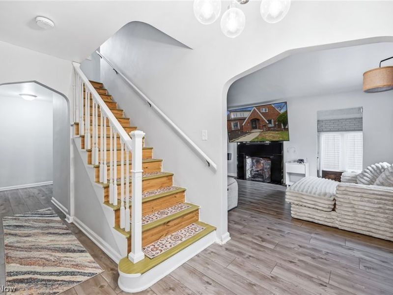 1724 Chestnut Boulevard, Cuyahoga Falls, OH 44223 Photo 22