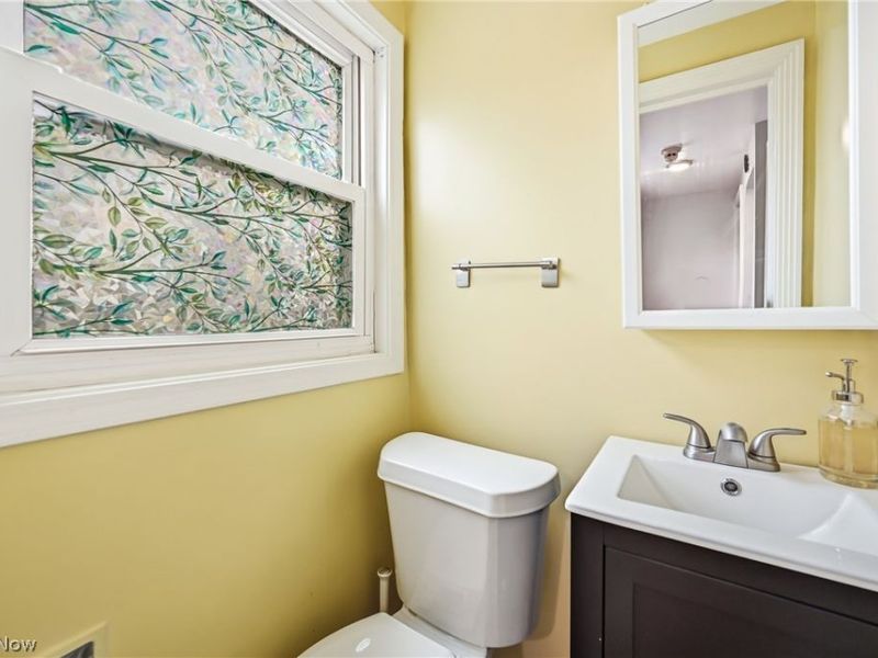 1724 Chestnut Boulevard, Cuyahoga Falls, OH 44223 Photo 26