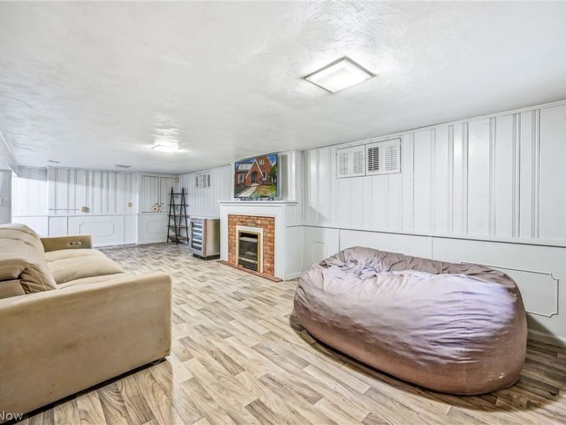 1724 Chestnut Boulevard, Cuyahoga Falls, OH 44223 Photo 32