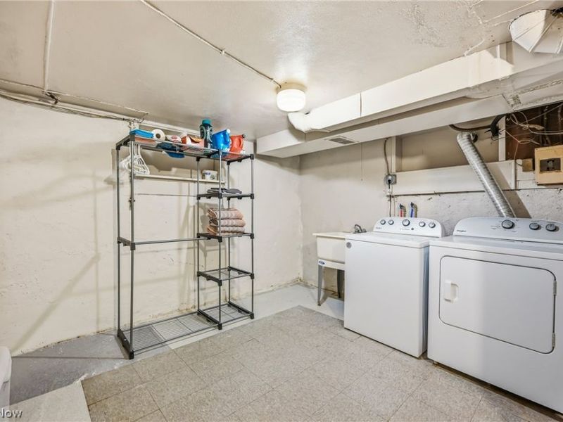 1724 Chestnut Boulevard, Cuyahoga Falls, OH 44223 Photo 36