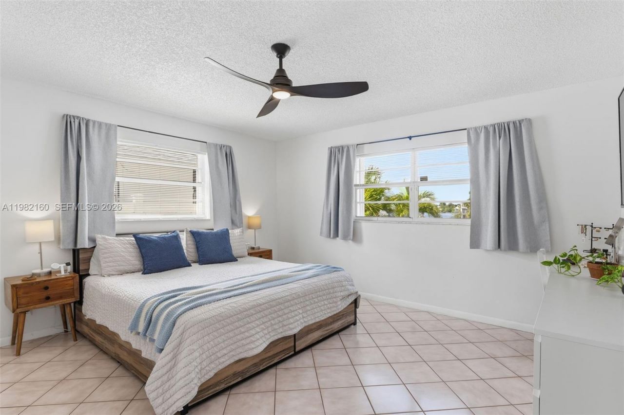 2425 Raleigh St , Hollywood, FL 33020 Photo