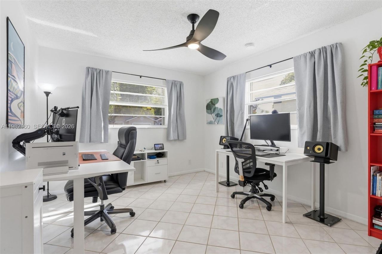 2425 Raleigh St , Hollywood, FL 33020 Photo