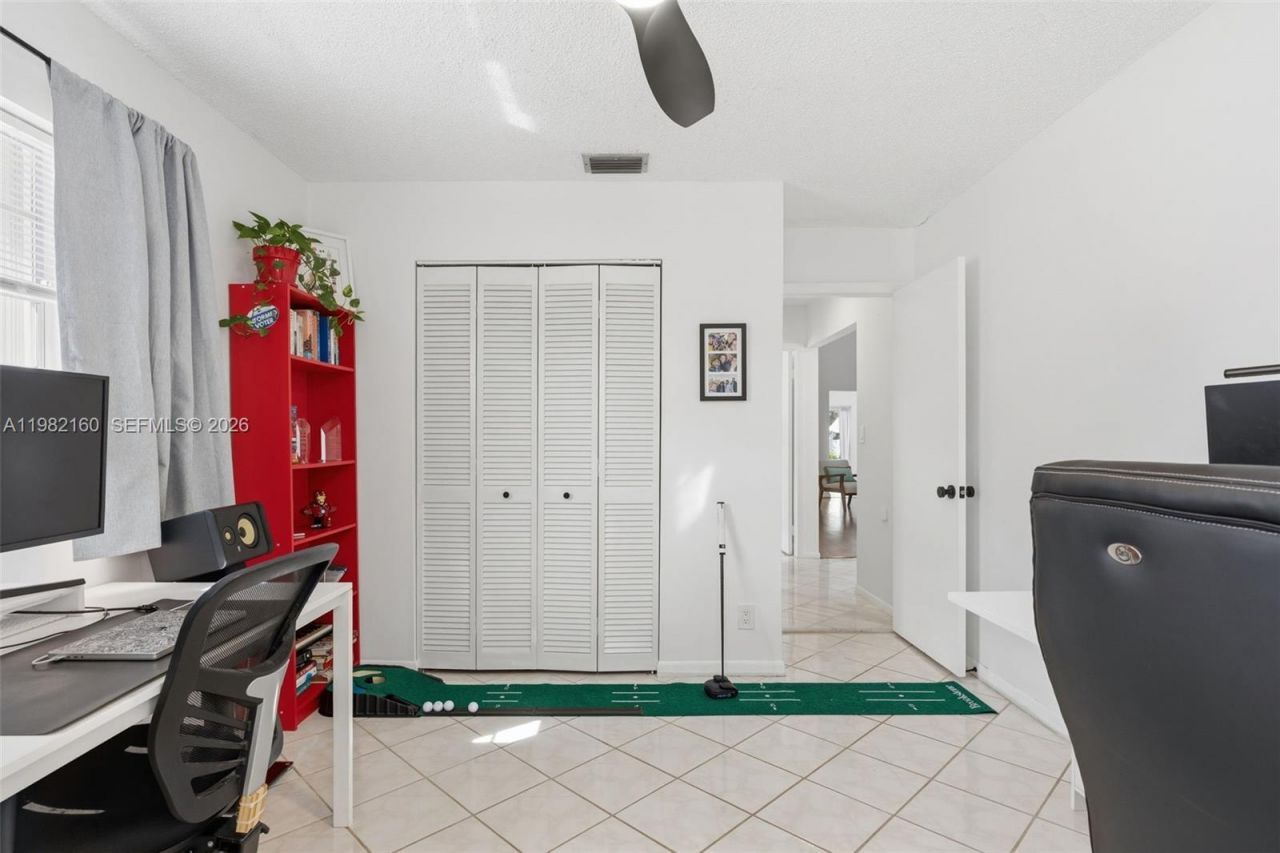 2425 Raleigh St , Hollywood, FL 33020 Photo