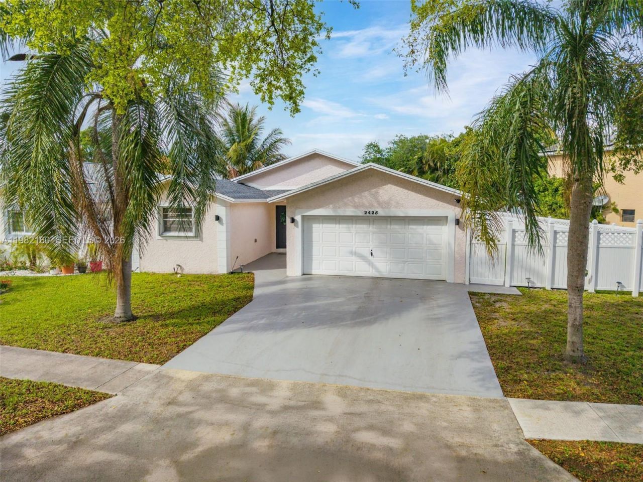 2425 Raleigh St , Hollywood, FL 33020 Photo