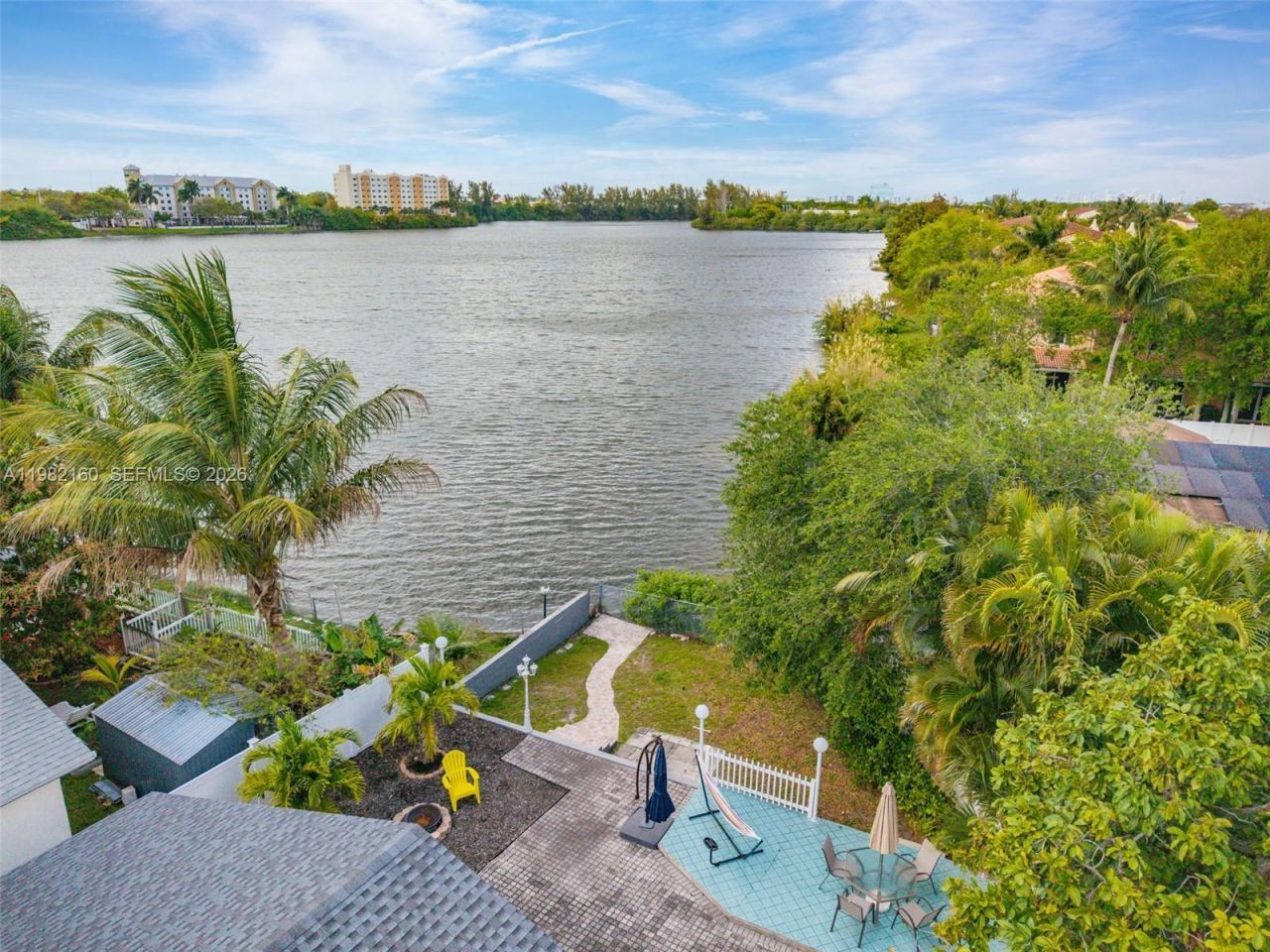 2425 Raleigh St , Hollywood, FL 33020 Photo