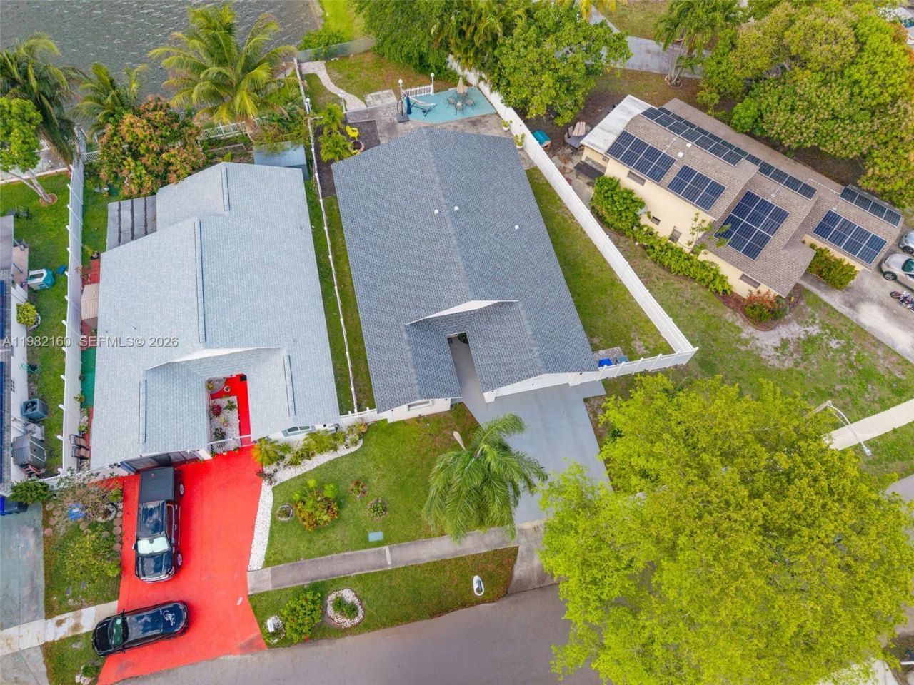 2425 Raleigh St , Hollywood, FL 33020 Photo