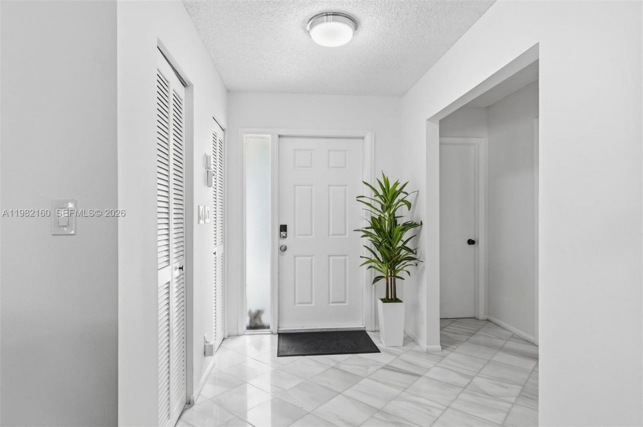 2425 Raleigh St , Hollywood, FL 33020 Photo