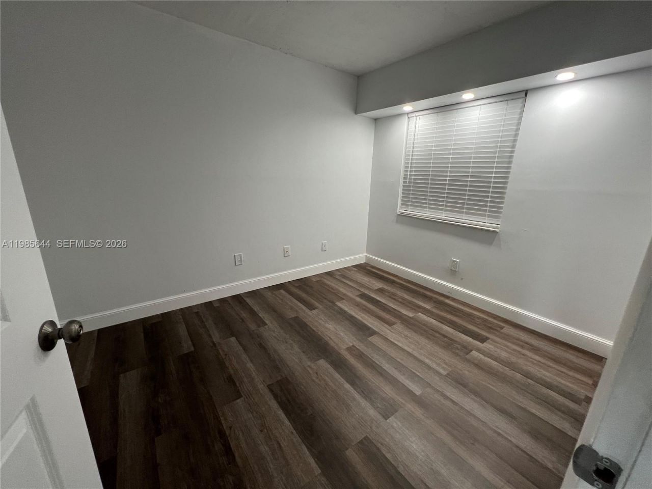 8635 NW 8th St , Unit 211, Miami, FL 33126 Photo