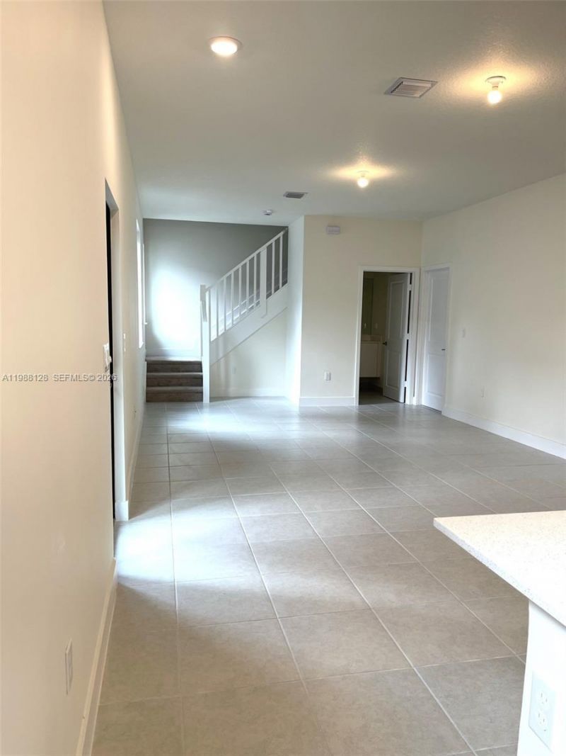 4227 NW 83rd Ave , Doral, FL 33166 Photo