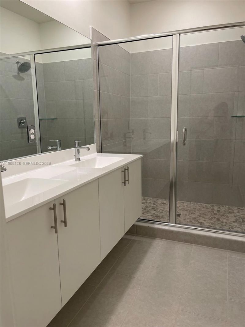 4227 NW 83rd Ave , Doral, FL 33166 Photo