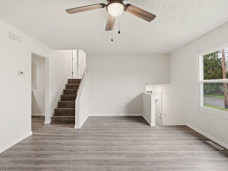 321 Adams Street, Newton Falls, OH 44444 Photo 6