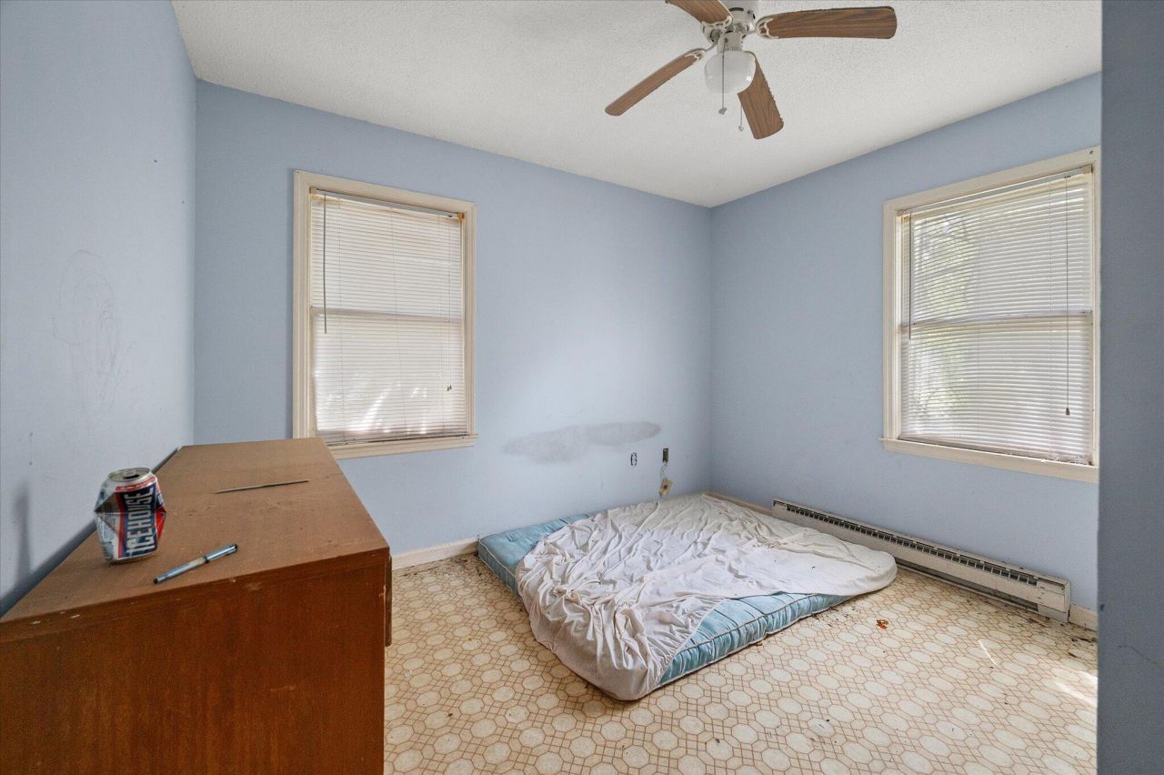 1946 River Road Photo 17