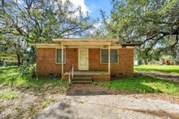 1946 River Road photo 4