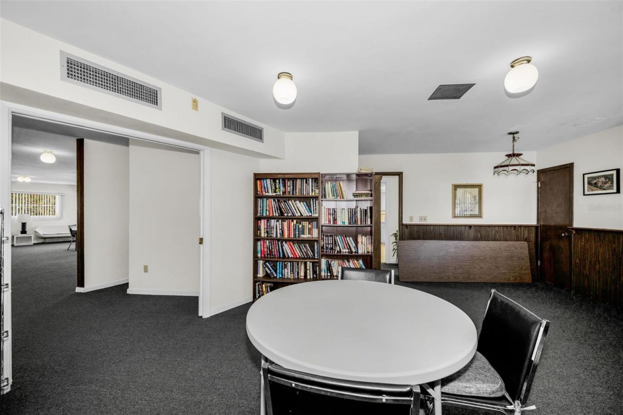 1601 43rd Street N, Unit 143, Saint Petersburg, FL 33713 Photo