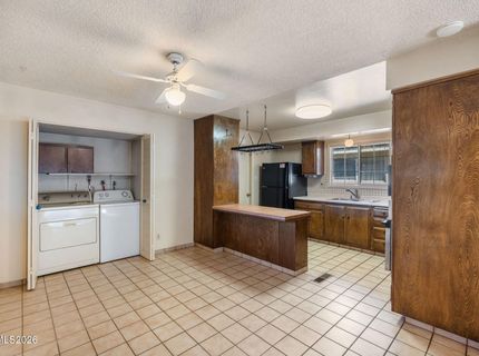 690 Lyyski Street, Sparks, NV 89431 Photo