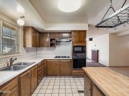 690 Lyyski Street, Sparks, NV 89431 Photo