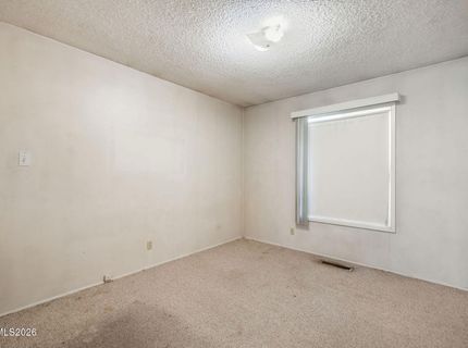 690 Lyyski Street, Sparks, NV 89431 Photo