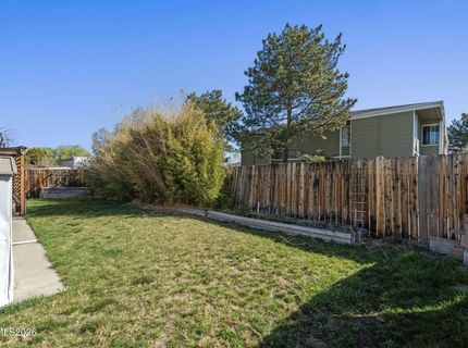 690 Lyyski Street, Sparks, NV 89431 Photo