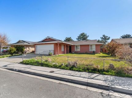 690 Lyyski Street, Sparks, NV 89431 Photo