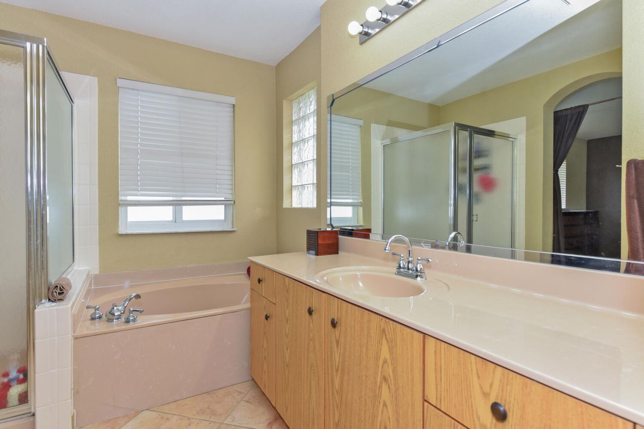 5049 NW 121st Drive, Coral Springs, FL 33076 Photo