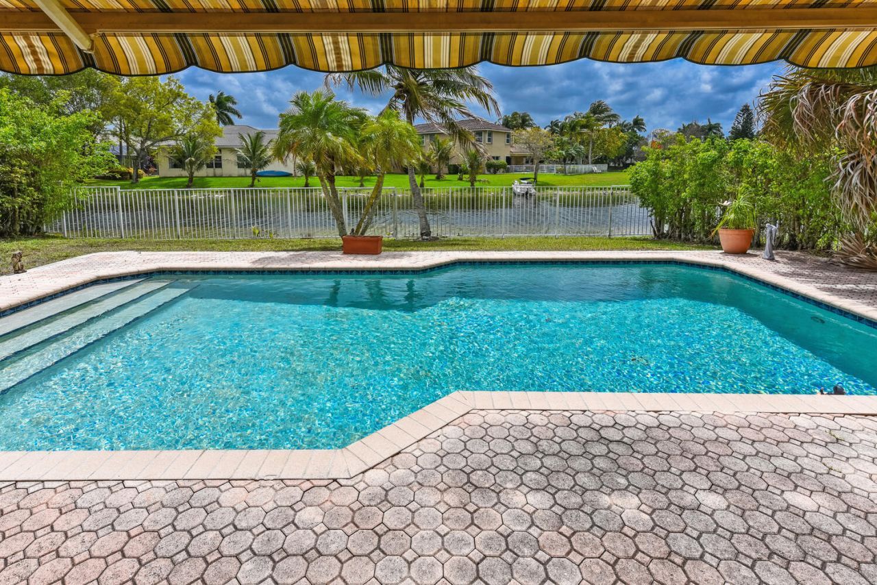 5049 NW 121st Drive, Coral Springs, FL 33076 Photo