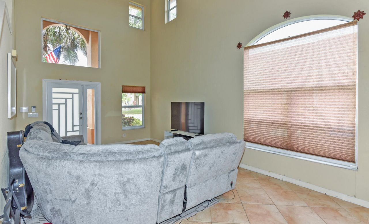 5049 NW 121st Drive, Coral Springs, FL 33076 Photo