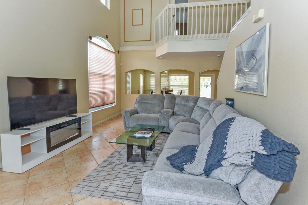 5049 NW 121st Drive, Coral Springs, FL 33076 Photo