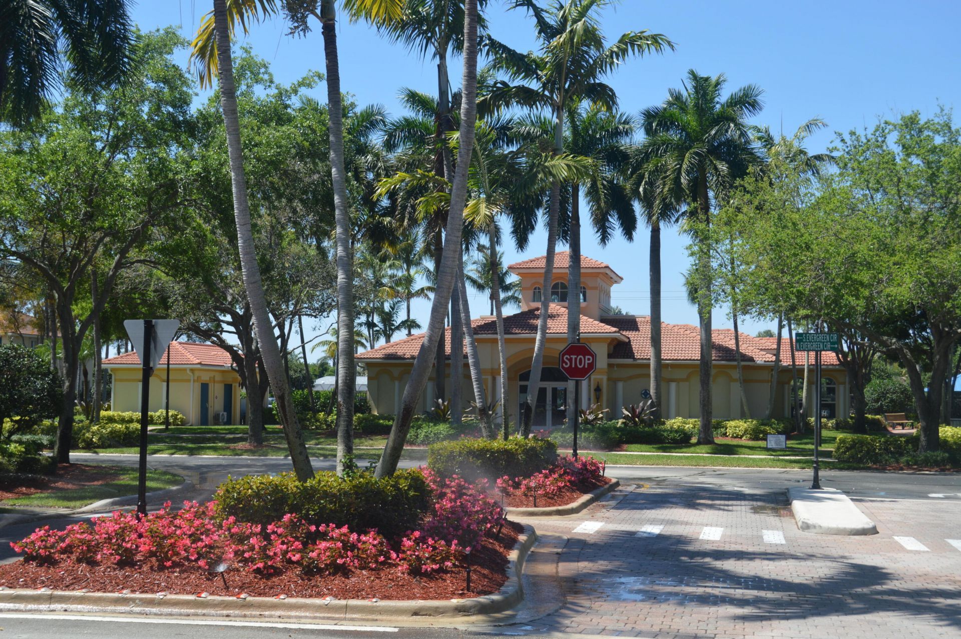 3084 N Evergreen Circle, Boynton Beach, FL 33426 Photo