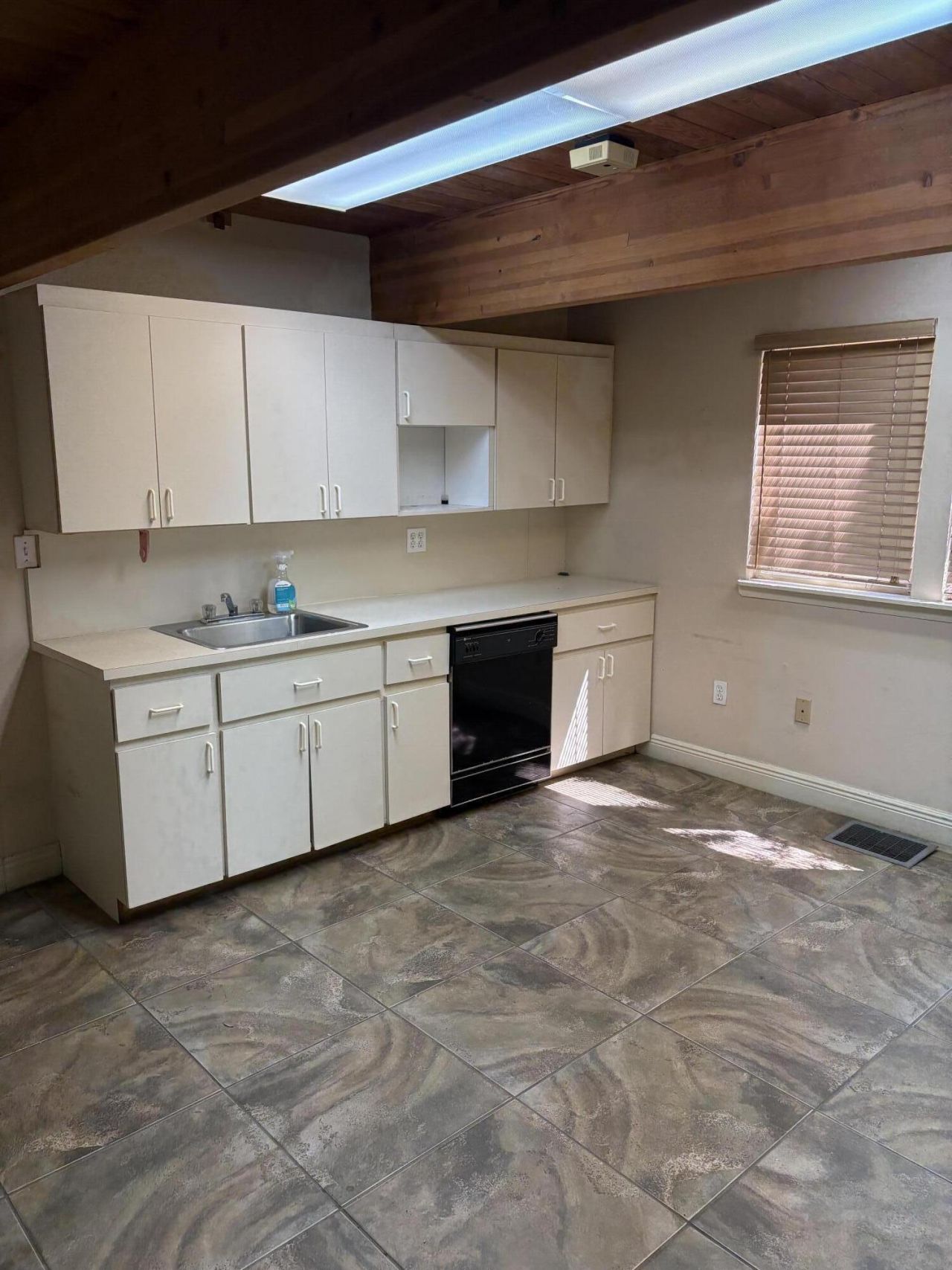 6190 NW 11th Street, Sunrise, FL 00000 Photo